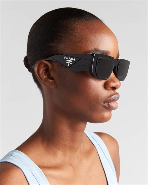 prada sonnenbrille spr 550|Slate Gray Lenses Sunglasses With Prada Logo .